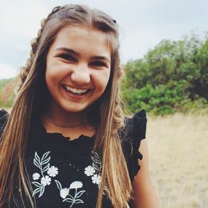 Meet your Posher, Brooke